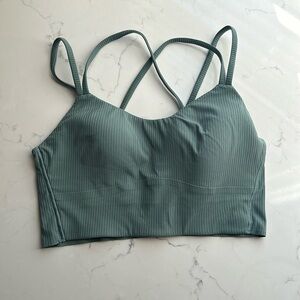 Lululemon bra, size 6
